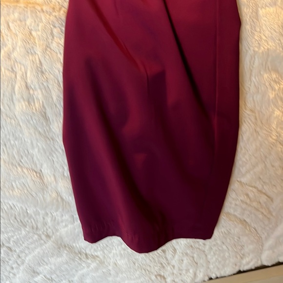 Healing Hands Women's Burgundy Scrub set - Picture 3 of 5